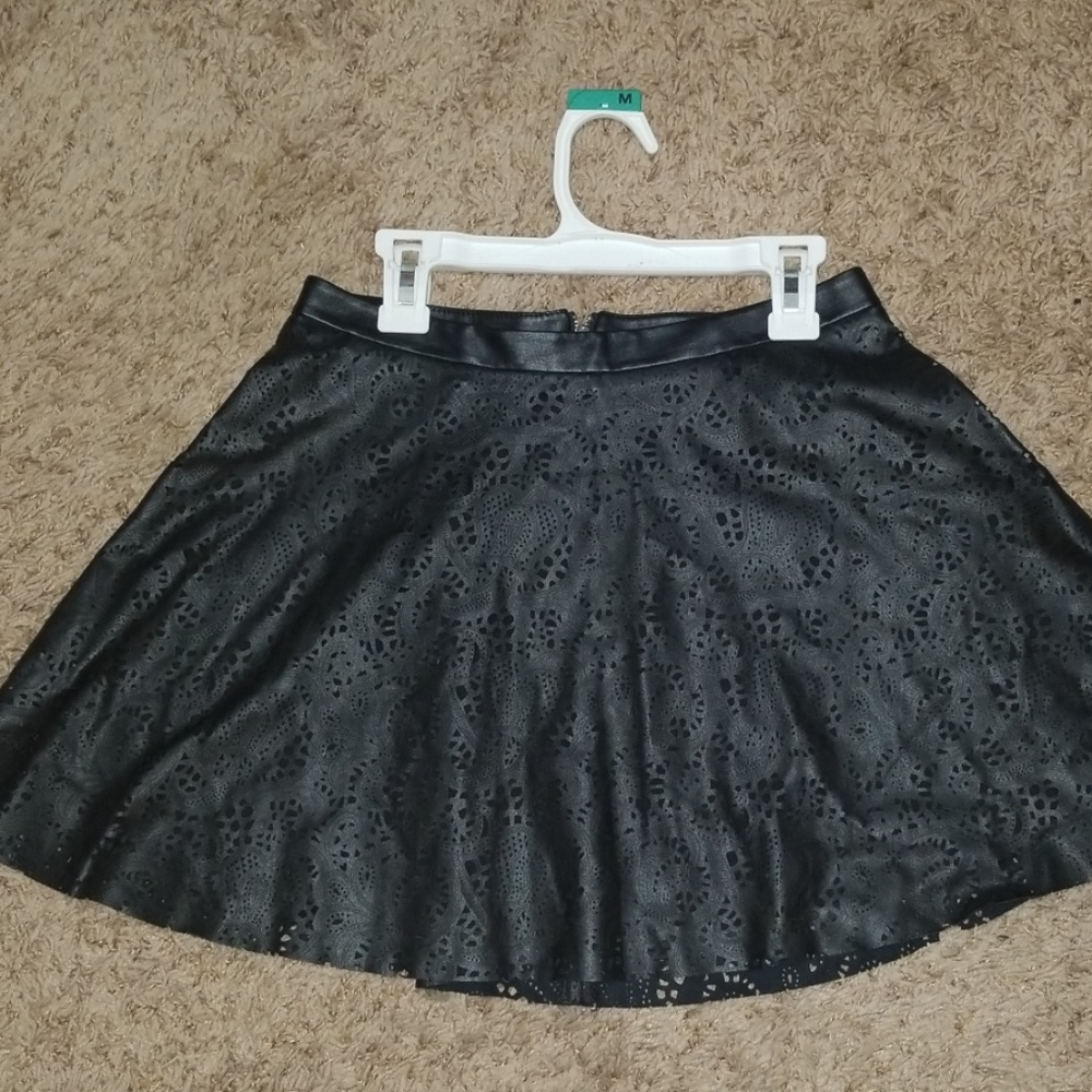Faux Leather Guess Skirt